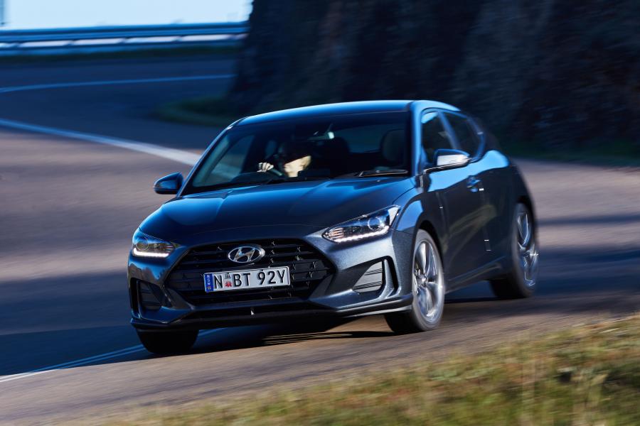  Hyundai Veloster 2.0 L 2019 года  (AU) (фото 17 из 28)